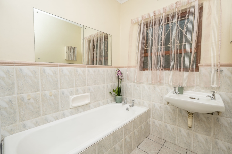 4 Bedroom Property for Sale in Morgenster Western Cape
